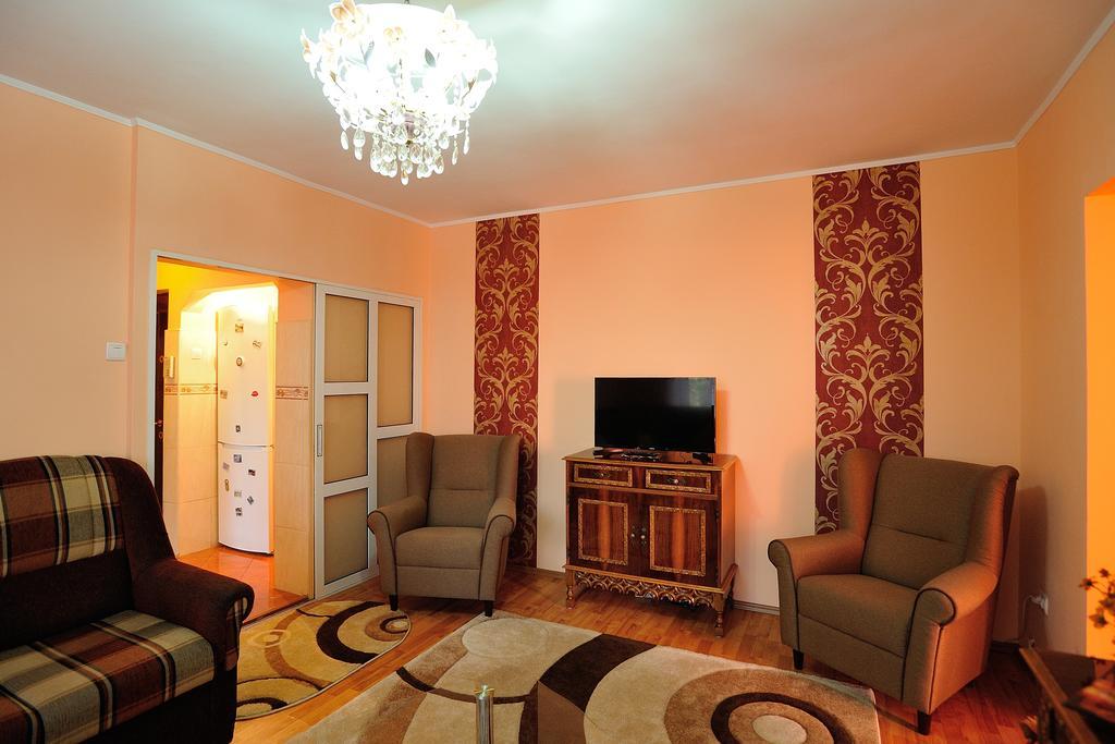 Stephanie Apartment Брашов Экстерьер фото